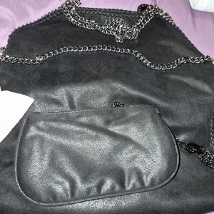 Elegant Black Chain Shoulder Bag
